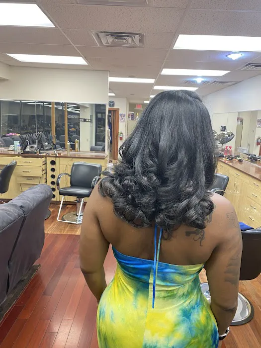 Mena's Hair Design Picture 4
