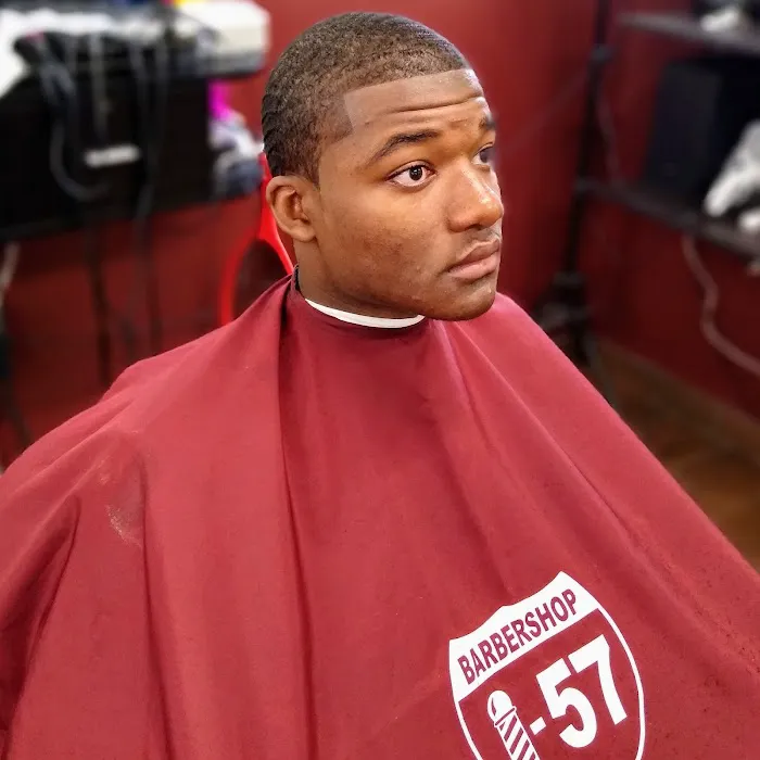 I57 Barbershop Picture 7