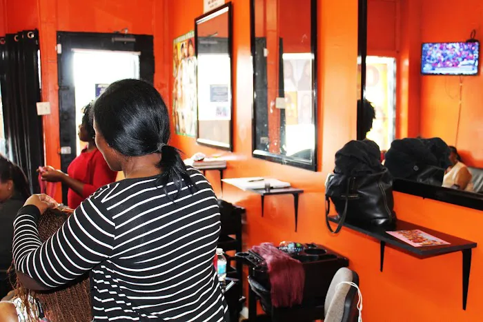 Bella African Hair Braiding Picture 1