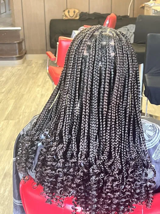 LMJ Beauty LLC ( hair braiding) Picture 9