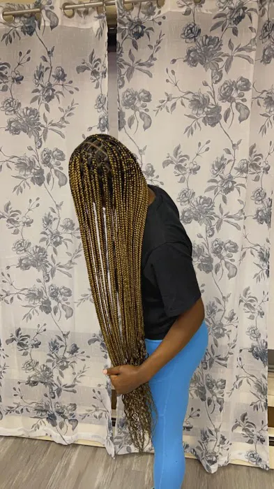 LMJ Beauty LLC ( hair braiding) Picture 2