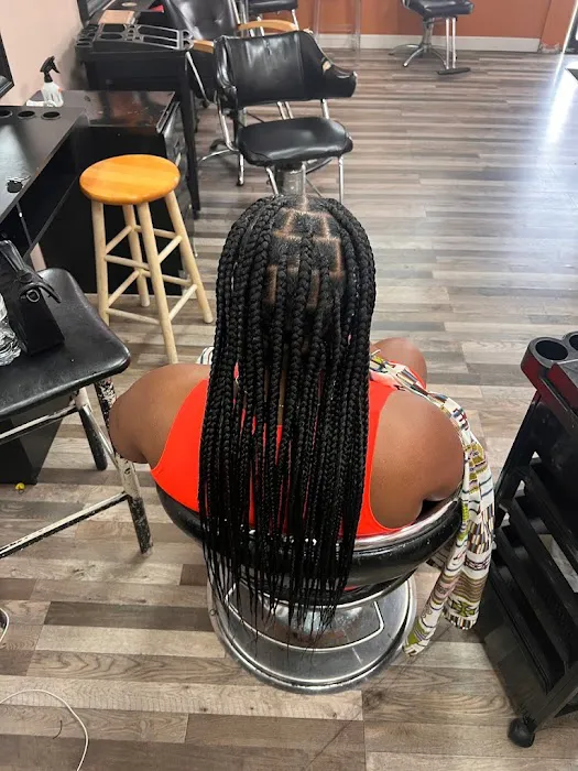 LMJ Beauty LLC ( hair braiding) Picture 3