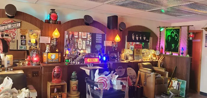 Mario Novelli's Barber Salon Picture 3