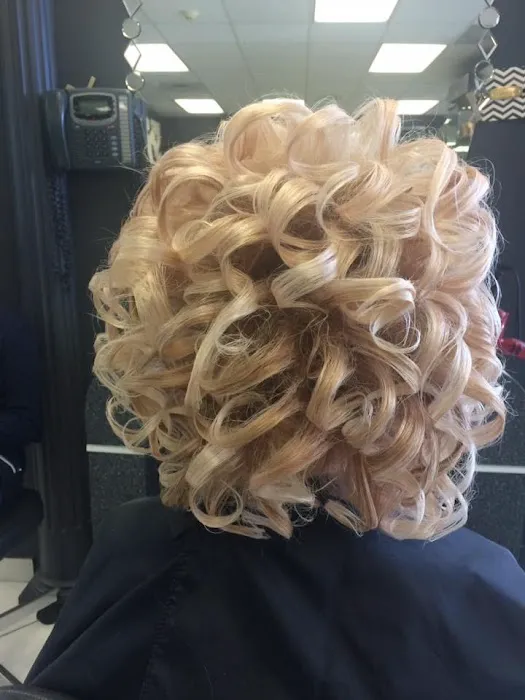 Ivana Di Piero Hair Studio Picture 9