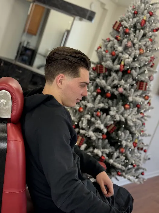 Barbershop Cartel Chicago Picture 4