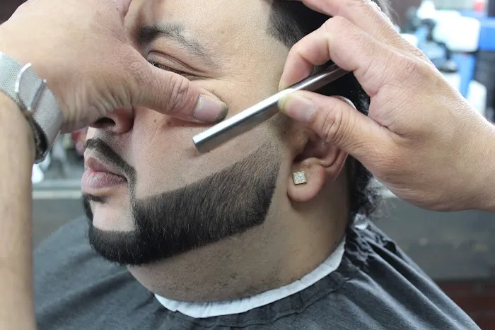 IJ CUTS BARBER SHOP Picture 6