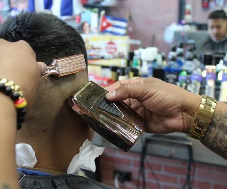 IJ CUTS BARBER SHOP