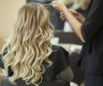 How to Find a Hair Salon Near Me That Offers Credit or Payment Plans for Premium Services