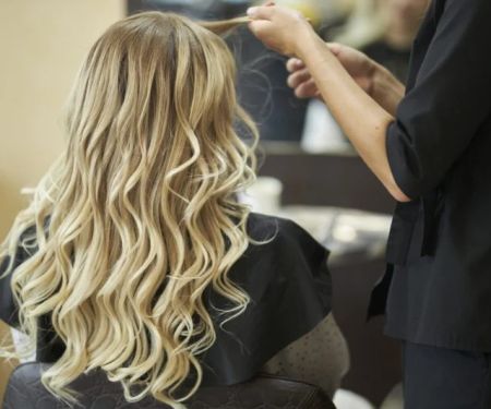 How to Find a Hair Salon Near Me That Offers Credit or Payment Plans for Premium Services