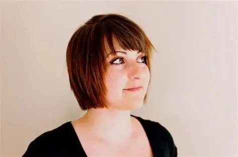 How to Choose a Haircut After a Major Life Change: New Job, Move, or Personal Reinvention