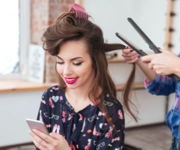 How to Ask for Photos of Your Stylist’s Work (So You Don’t Get Surprised)