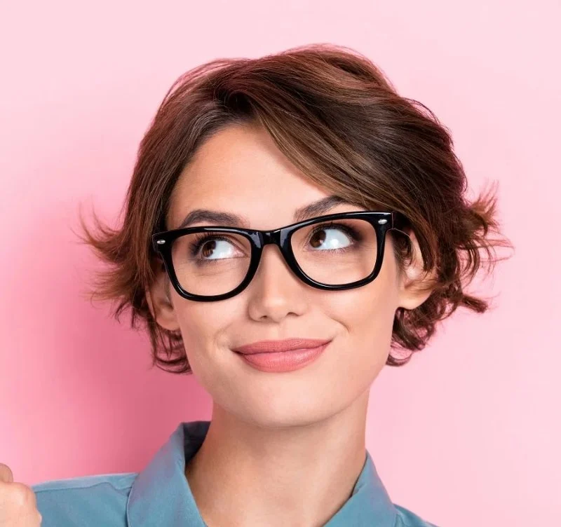 How to Pick a Haircut That Complements Your Glasses or Frames