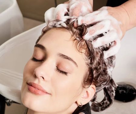 The Ultimate Guide to Scalp Detox Before Your Next Haircut