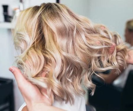 How to Choose a Hair Salon Near Me That Already Books 6-8 Weeks in Advance — What That Says
