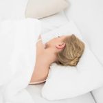 How to Choose a Haircut Based on Your Sleep Habits (Pillowcase, Hair Sleeping Routine)