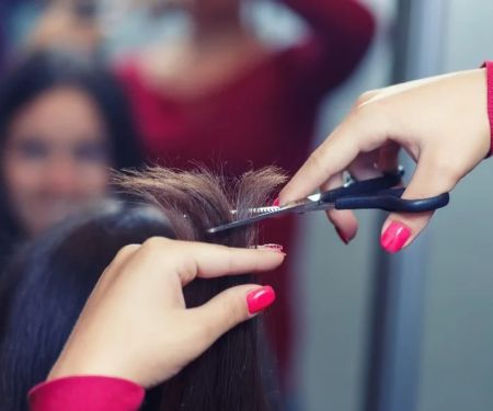 How to Book a Haircut Near Me Online and What Questions to Ask Before Confirmation