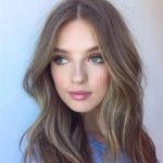 The Best Haircuts Near Me for Straight Hair That Want to Try Soft Waves