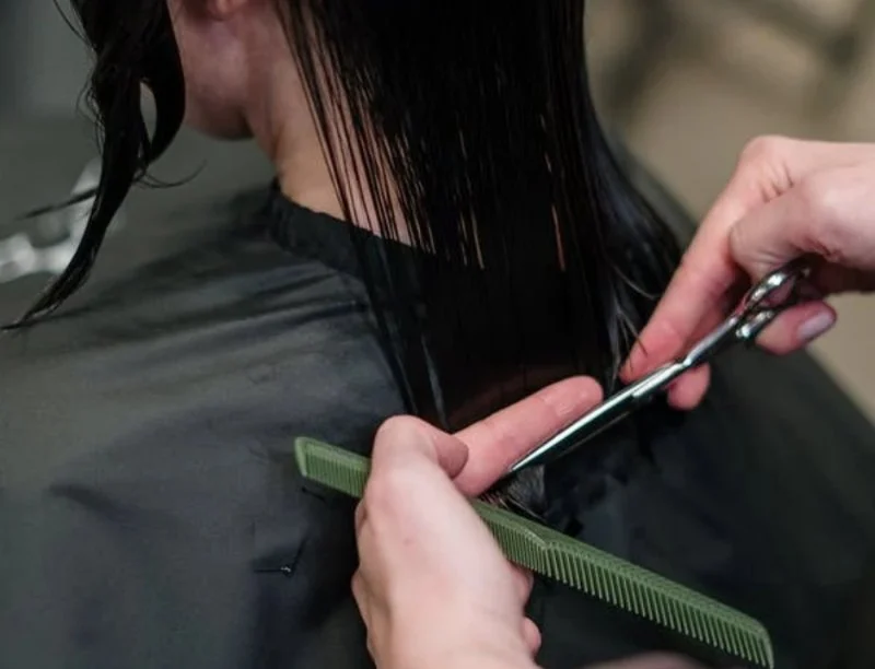 How to Choose a Haircut That Lets You Go Longer Between Visits and Save Money