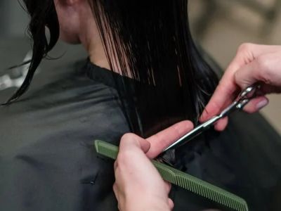 How to Choose a Haircut That Lets You Go Longer Between Visits and Save Money