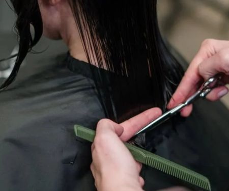 How to Choose a Haircut That Lets You Go Longer Between Visits and Save Money