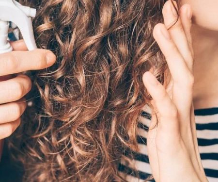 How to Manage Curly Hair When You Can’t Find a Specialist in Your Area