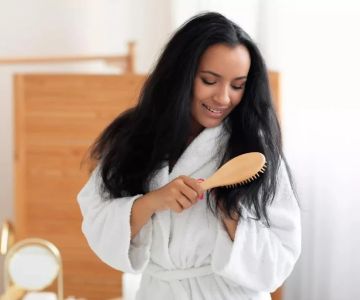 Best Ways to Detangle Long Hair Without Causing Breakage