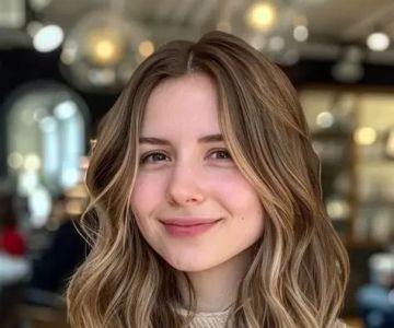 How to Style Medium Length Hair for a Polished Everyday Look