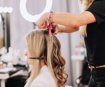 How to Choose the Right Hairstylist Based on Your Hair Type