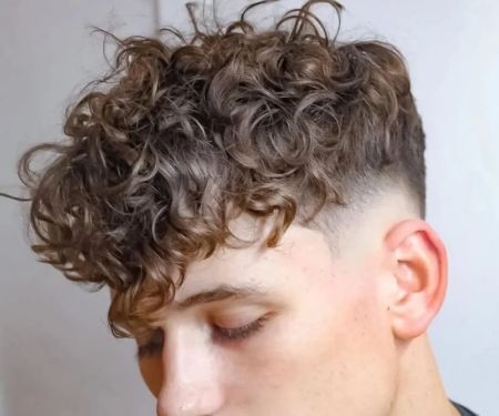 Best Hairstyles for Men with Curly Hair to Reduce Frizz