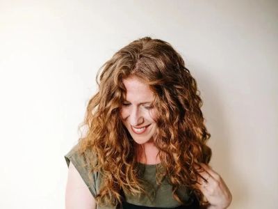 How to Create Loose Waves Without Heat for Beginners