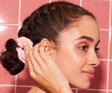 How to Make Your Hairstyle Last Longer Throughout the Day: Expert Tips & Tricks