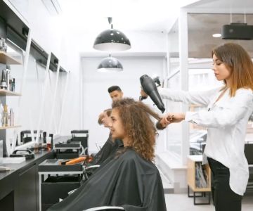 How to Choose the Best Hair Stylist Near You in the US