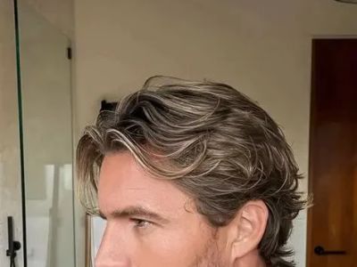 How to Keep Men’s Hairstyle in Place All Day Without Losing Shape