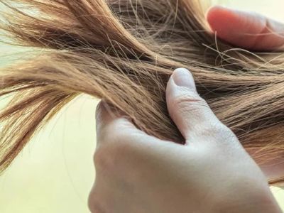 How to Prevent Split Ends While Growing Long Hair Naturally