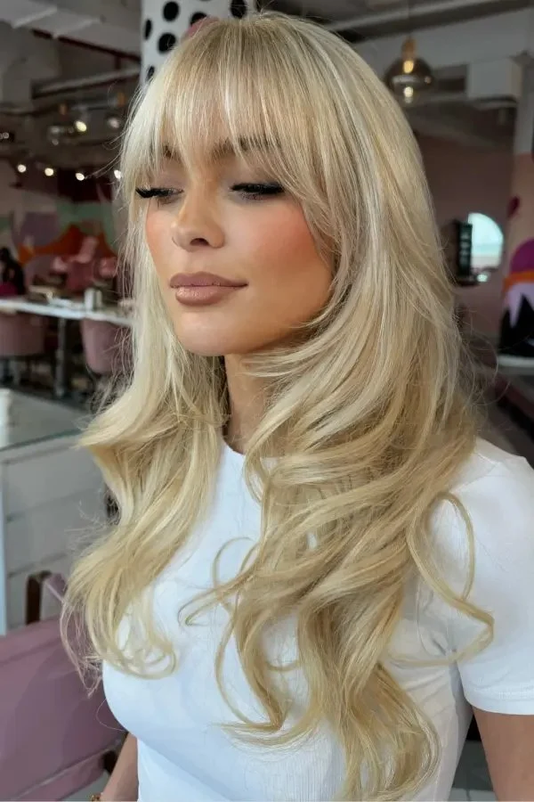 How to Choose a Haircut That Makes You Look Younger Instantly