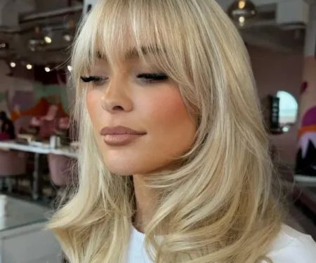 How to Choose a Haircut That Makes You Look Younger Instantly