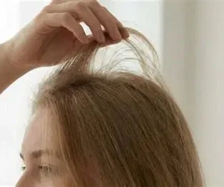 How to Make Hair Look Thicker Instantly Without Extensions
