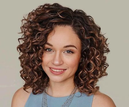 How to Keep Your Hairstyle Looking Fresh All Day: Expert Styling Guide