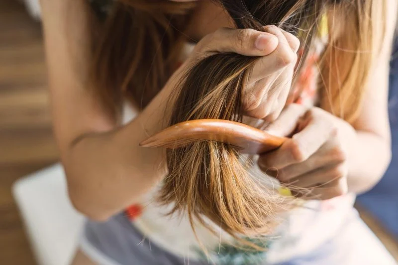 Best Tips to Reduce Hair Breakage During Brushing and Styling Naturally