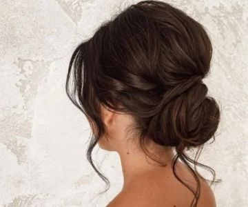 Best Hairstyles for Humid Weather That Stay Frizz Free